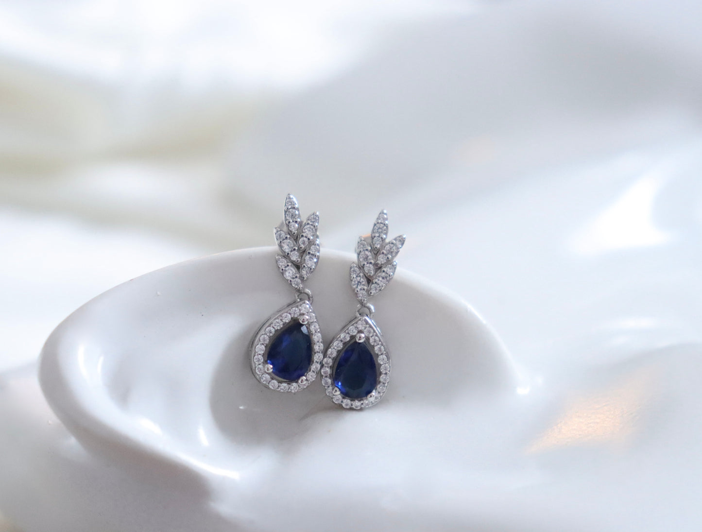 Sahar blue earrings
